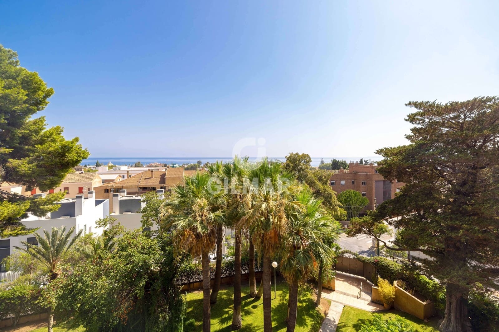 4 bedroom Flat for sale in Malaga city with garage - € 1,250,000 (Ref: 9994566)