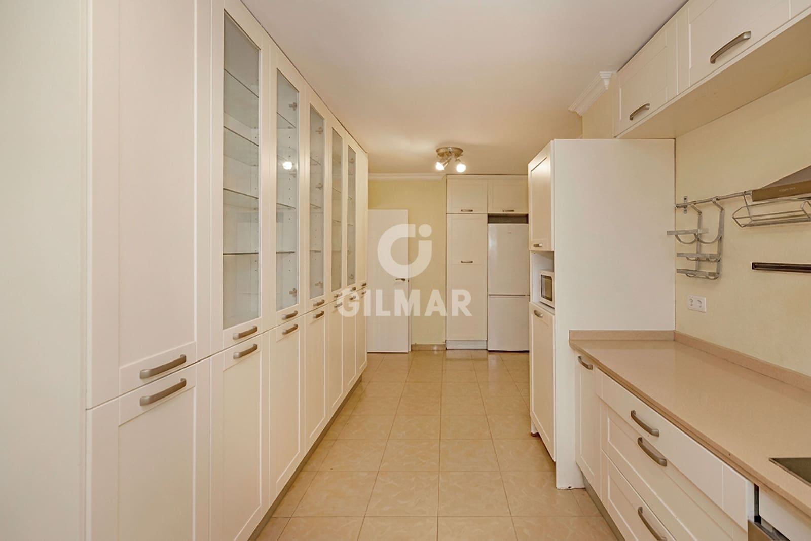 4 bedroom Flat for sale in Malaga city with garage - € 1,250,000 (Ref: 9994566)