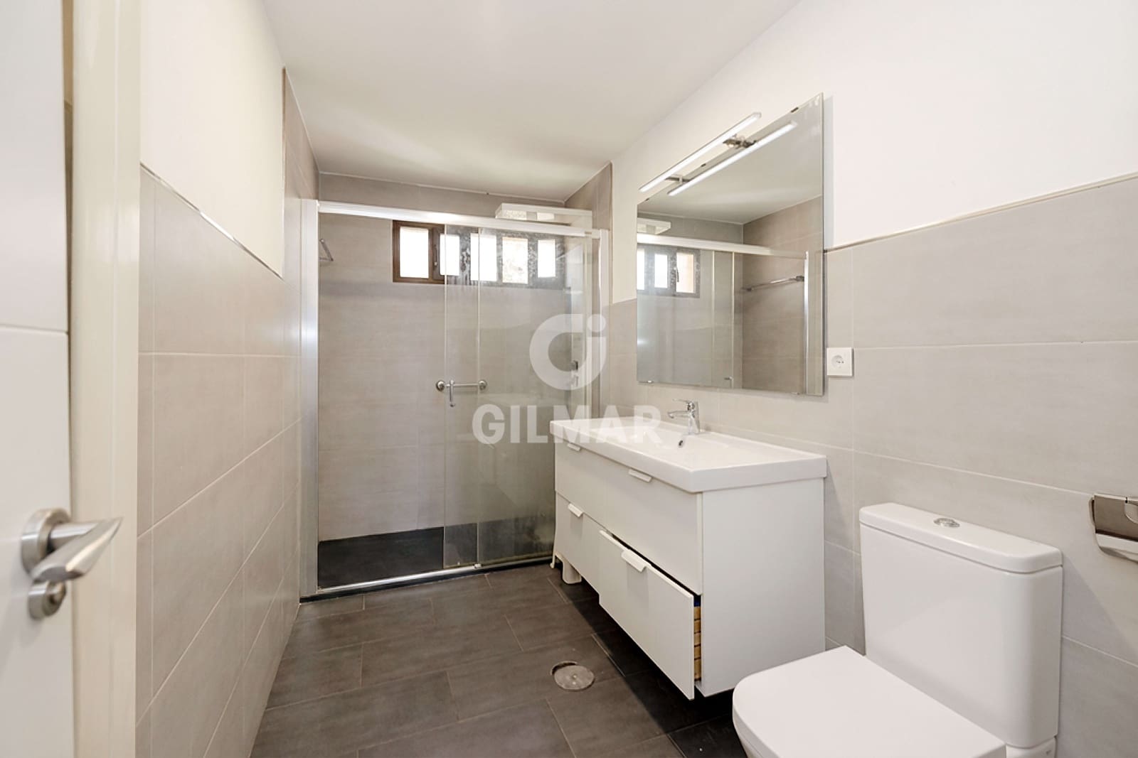 4 bedroom Flat for sale in Malaga city with garage - € 1,250,000 (Ref: 9994566)