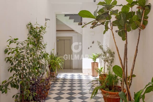 3 soveværelse Lejlighed til salg i Centro Historico, Málaga by med garage - € 1.600.000 (Ref: 9994567)