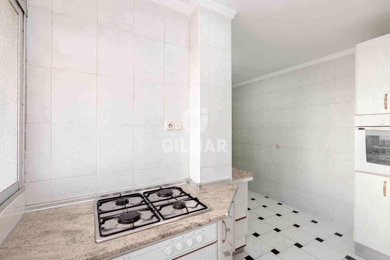 3 Zimmer Wohnung zu verkaufen in Malaga Stadt mit Garage - 385.000 € (Ref: 9994568)