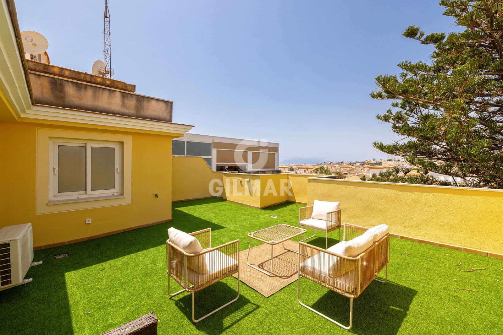 Ático de 1 habitación en Rincón de la Victoria en venta con piscina garaje - 335.000 € (Ref: 9994569)