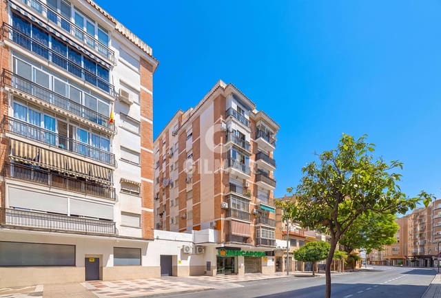 3 soveværelse Lejlighed til salg i Parque Victoria Eugenia, Málaga by - € 330.000 (Ref: 9994570)