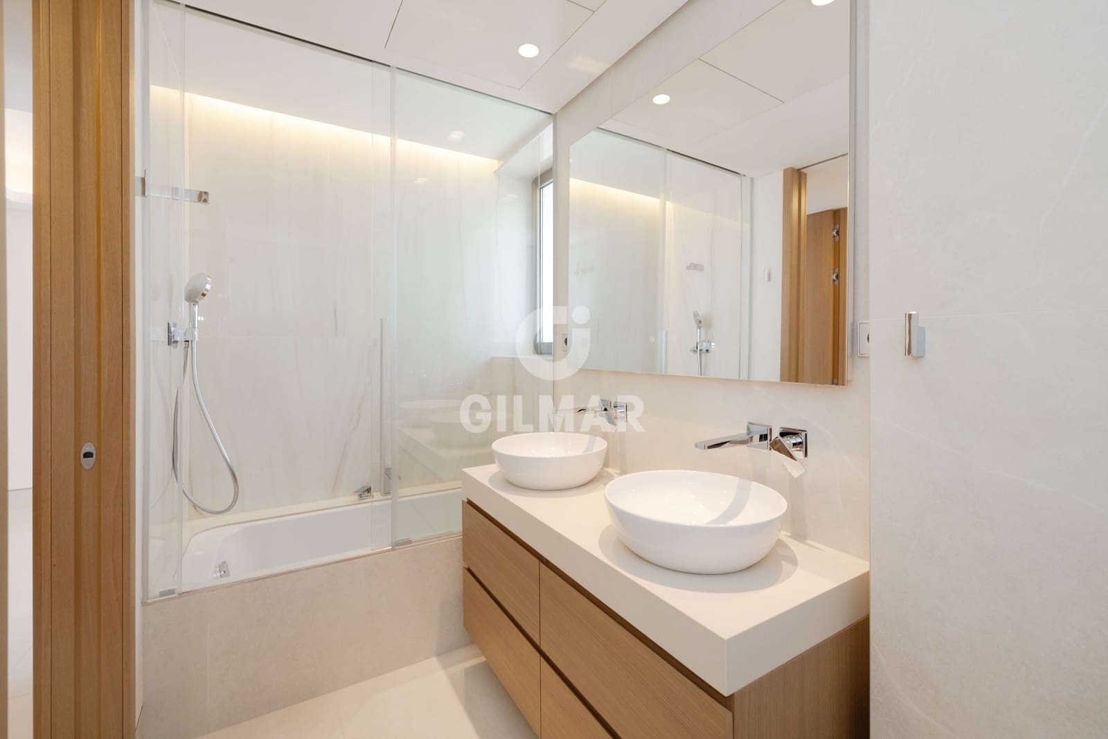 2 chambre Appartement à vendre à Malaga ville avec piscine garage - 1 700 000 € (Ref: 9994572)