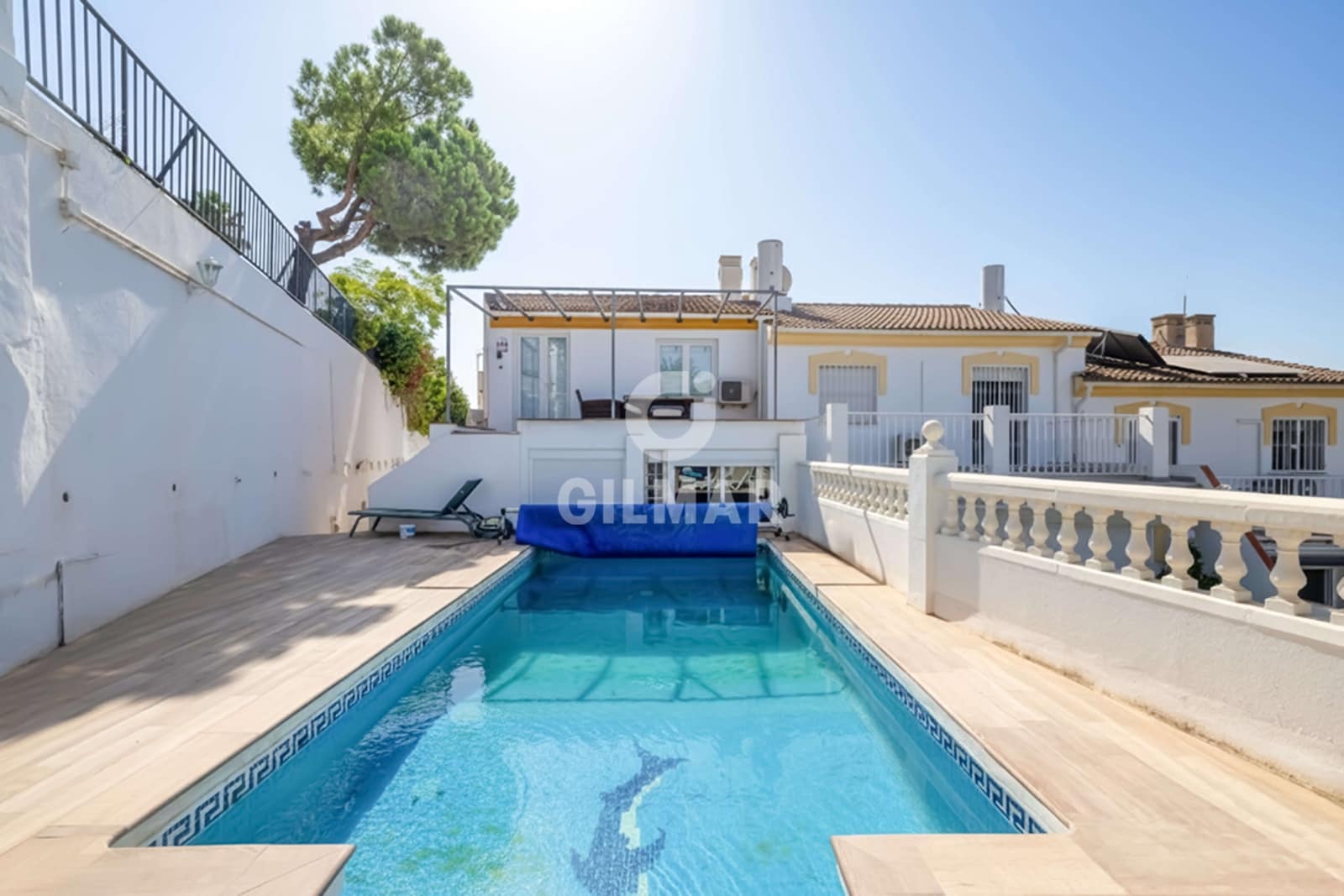 Pareado de 3 habitaciones en Málaga ciudad en venta con piscina - 880.000 € (Ref: 9996228)