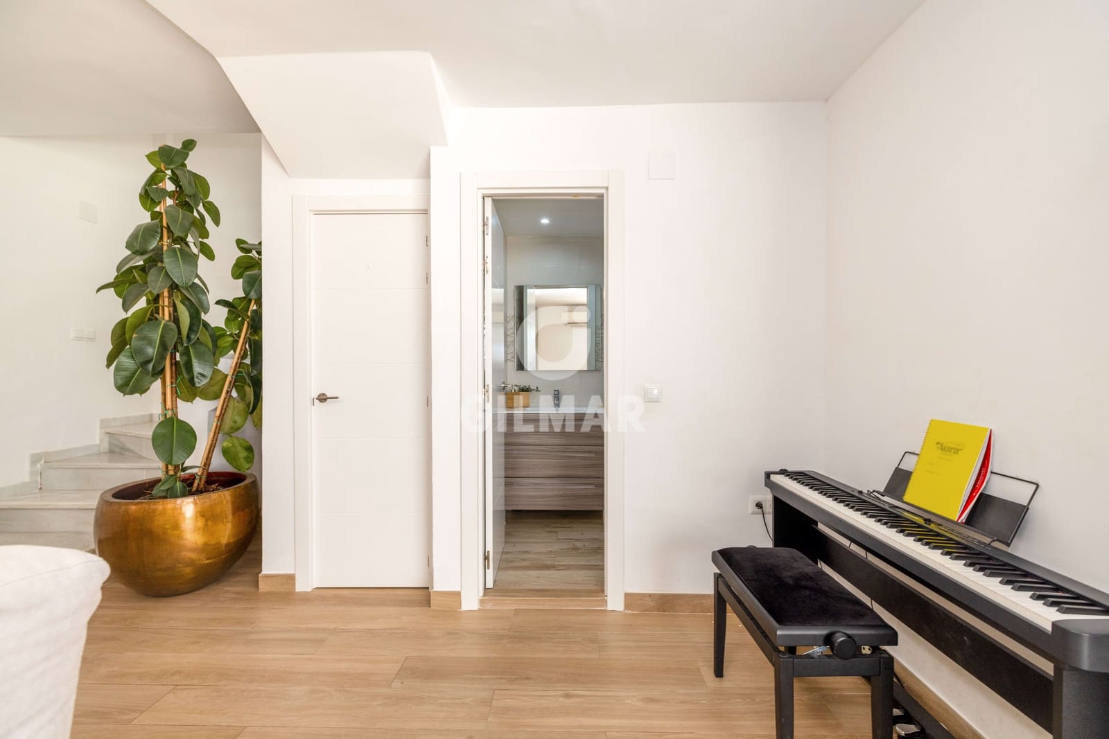 Pareado de 3 habitaciones en Málaga ciudad en venta con piscina - 880.000 € (Ref: 9996228)