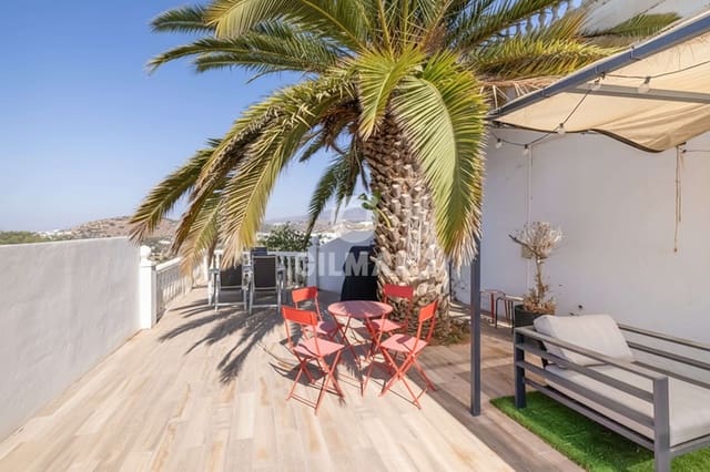 Pareado de 3 habitaciones en Cerrado de Calderon, Málaga ciudad en venta con piscina - 880.000 € (Ref: 9996228)