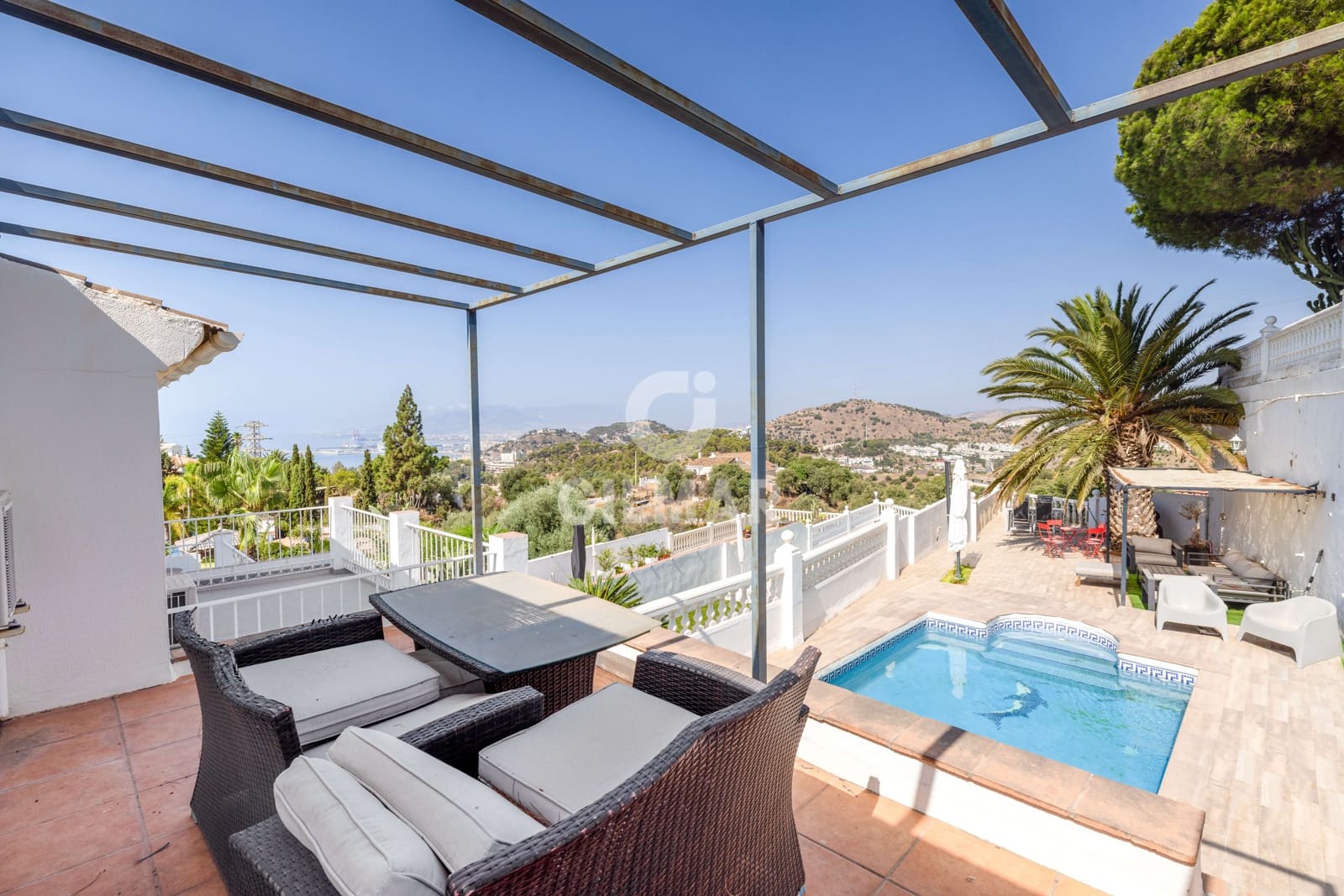 Pareado de 3 habitaciones en Málaga ciudad en venta con piscina - 880.000 € (Ref: 9996228)