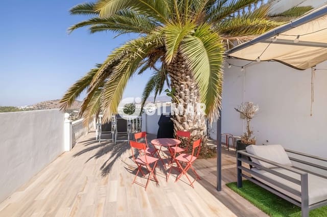 3 soveværelse Semi-Rækkehus til salg i Cerrado de Calderon, Málaga by med swimmingpool garage - € 860.000 (Ref: 9996228)