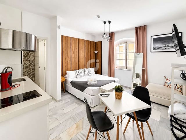 Hotel en Centro Histórico, Cádiz ciudad en venta - 3.900.000 € (Ref: 9996379)