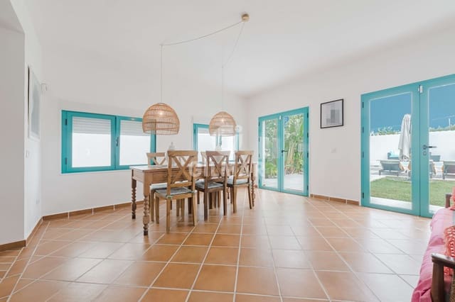 Chalet de 4 habitaciones en Zahora, Barbate en venta con piscina - 670.000 € (Ref: 9997876)