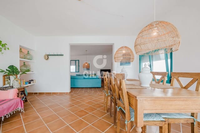 Chalet de 4 habitaciones en Zahora, Barbate en venta con piscina - 670.000 € (Ref: 9997876)