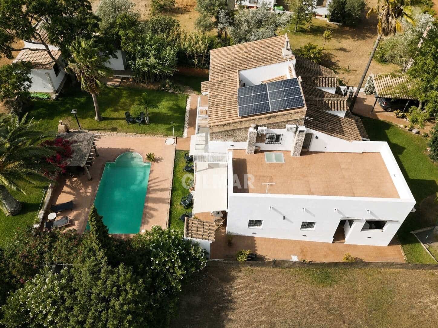 7 soverom Villa til salgs i Chiclana de la Frontera med svømmebasseng - € 790 000 (Ref: 9997877)