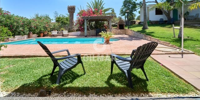 7 slaapkamer Villa te koop in Chiclana de la Frontera met zwembad - € 790.000 (Ref: 9997877)
