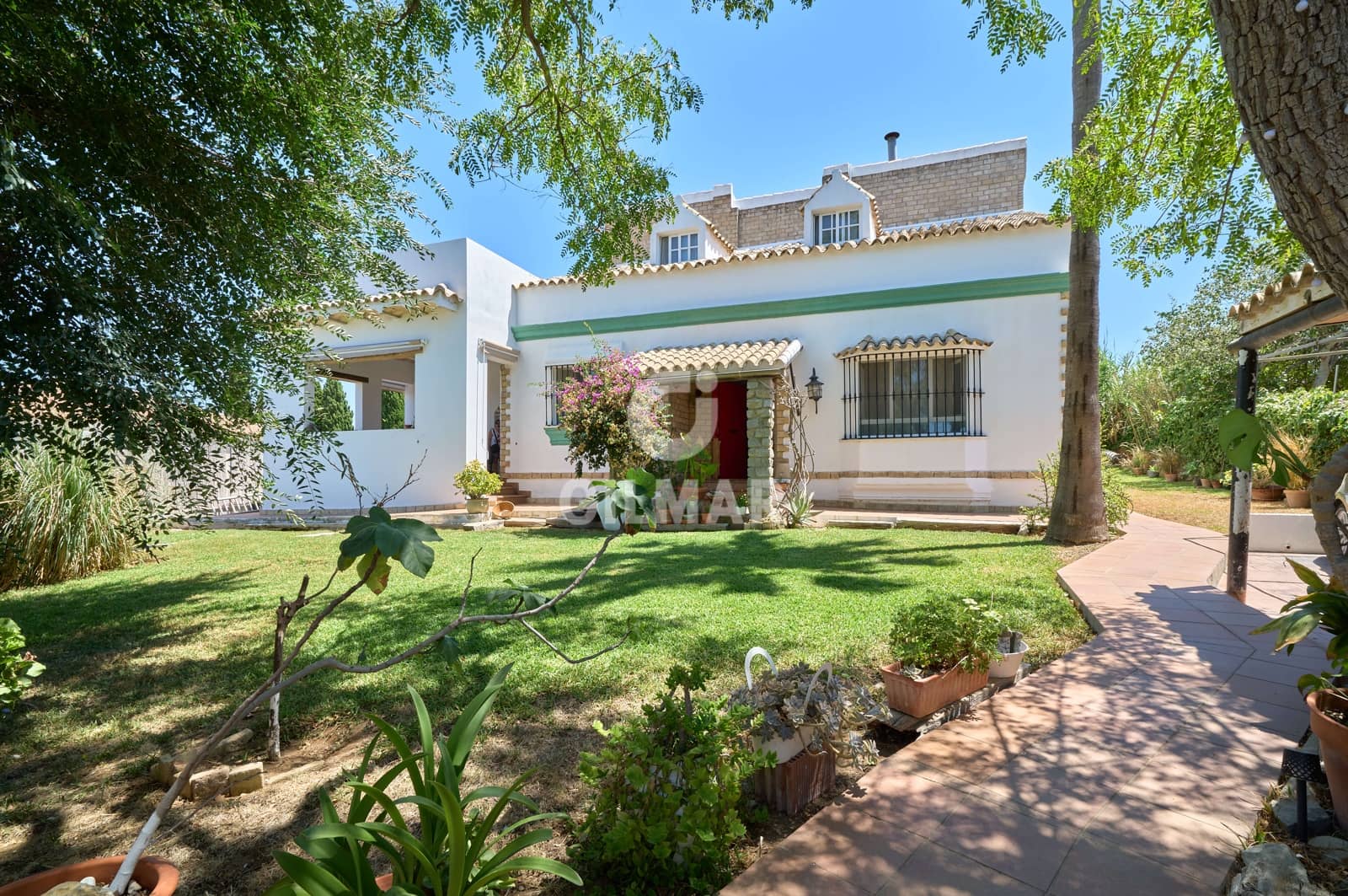 7 bedroom Villa for sale in Chiclana de la Frontera with pool - € 790,000 (Ref: 9997877)