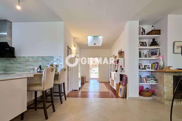 7 soverom Villa til salgs i Chiclana de la Frontera med svømmebasseng garasje - € 715 000 (Ref: 9997877)