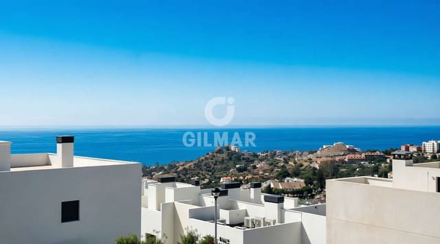 Piso de 3 habitaciones en Benalmadena Costa, Benalmádena en venta con piscina garaje - 525.200 € (Ref: 9997878)