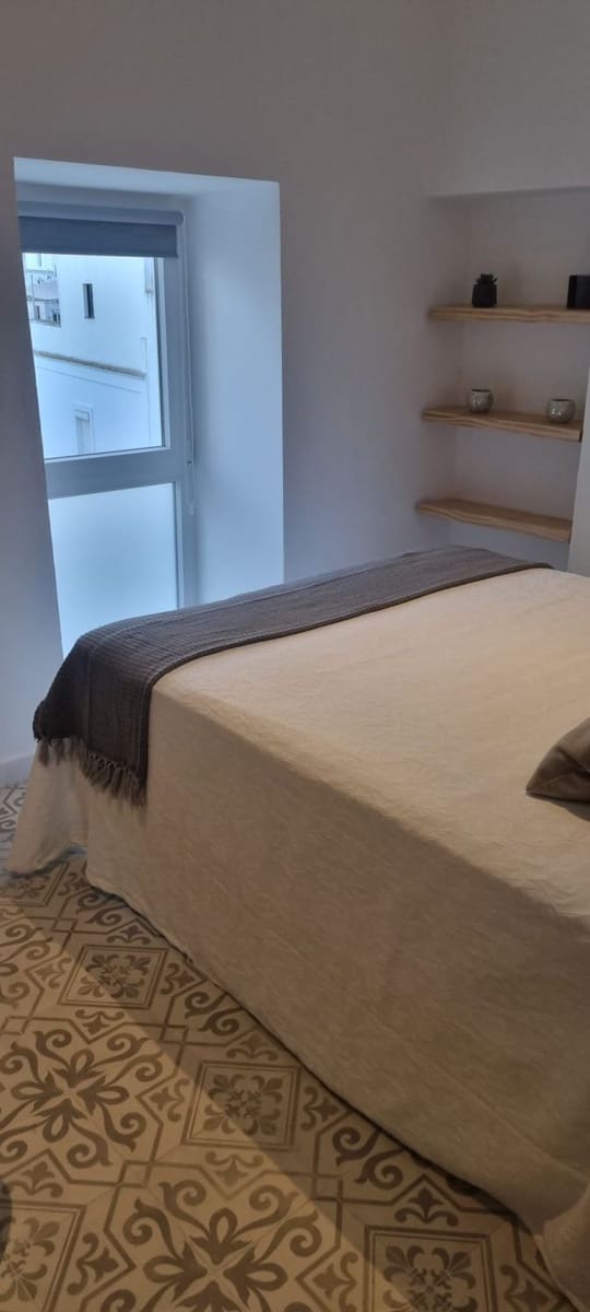 1 bedroom Apartment for sale in Vejer de la Frontera - € 130,000 (Ref: 9502722)