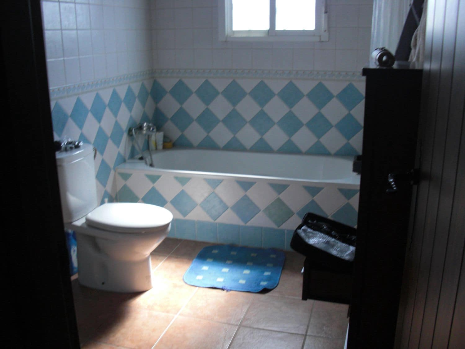 3 bedroom Villa for sale in Zahora with garage - € 800,000 (Ref: 9502728)