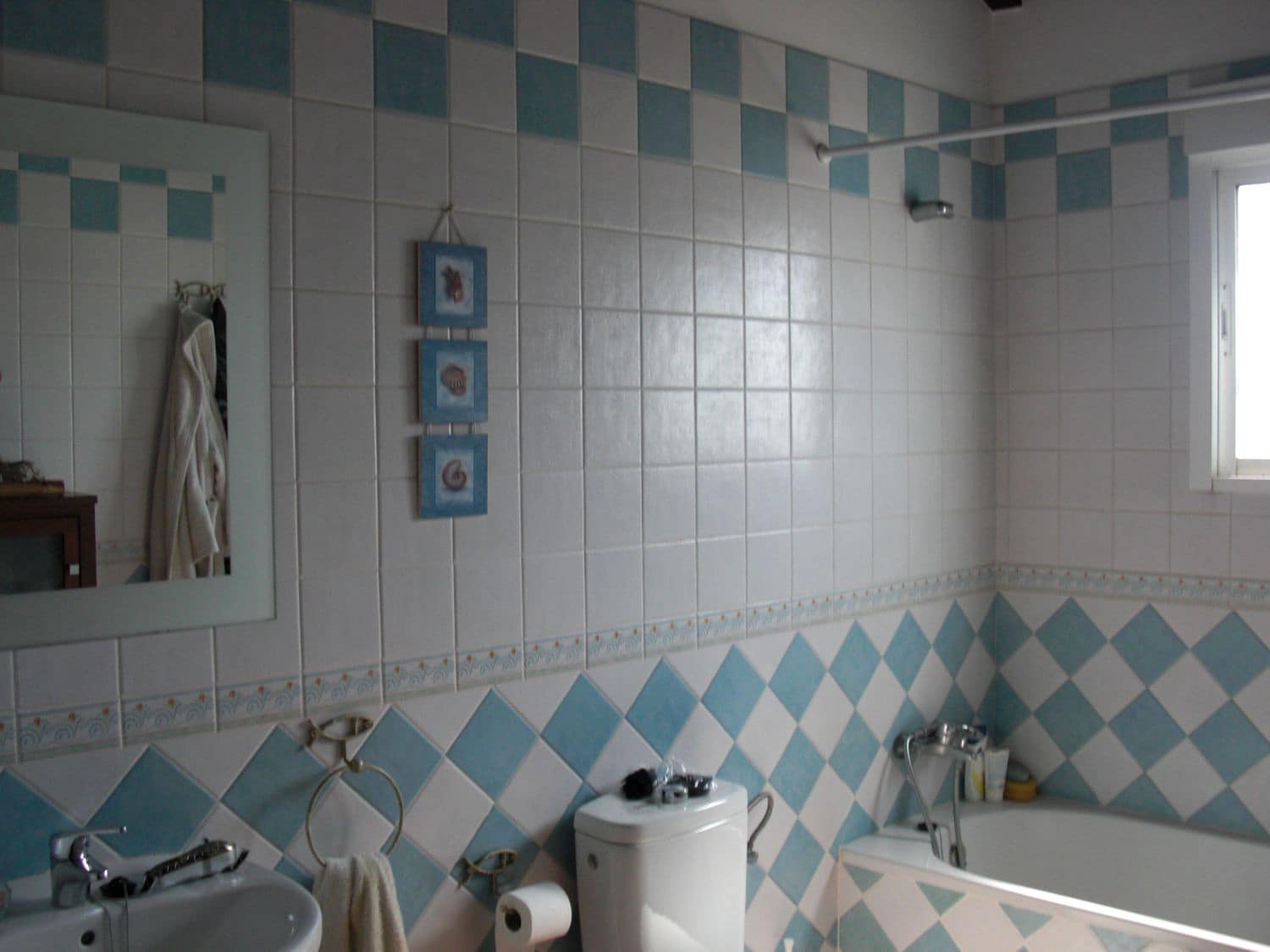 3 bedroom Villa for sale in Zahora with garage - € 800,000 (Ref: 9502728)