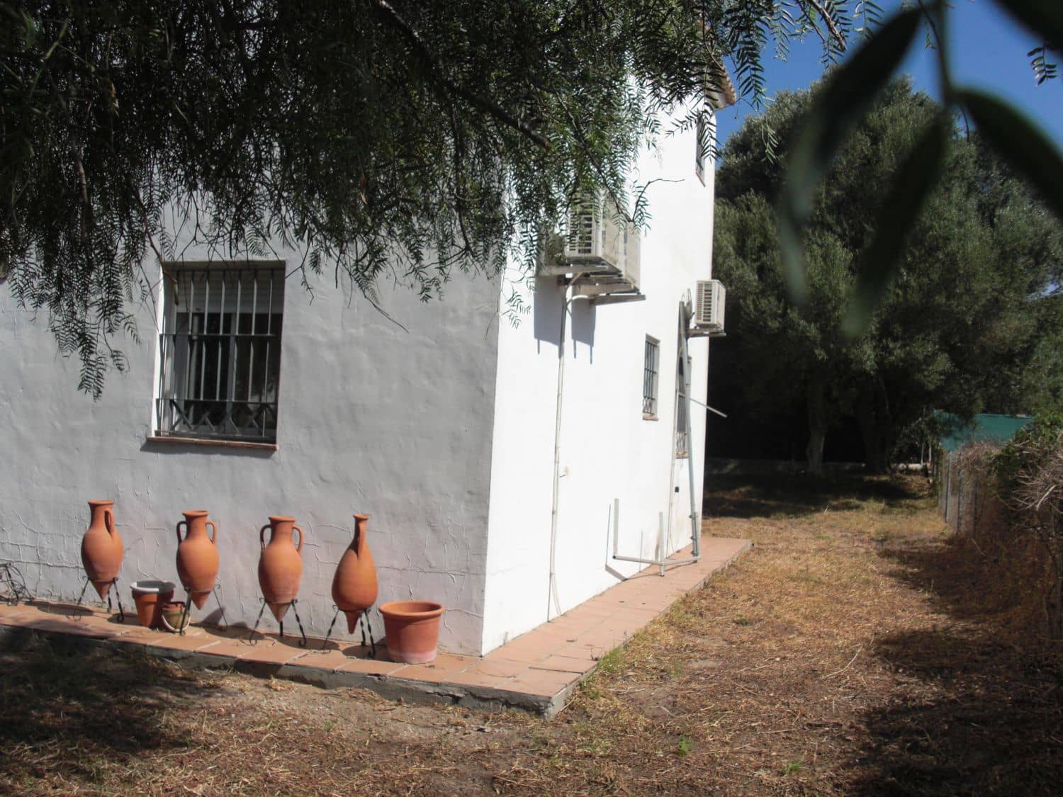 3 bedroom Villa for sale in Zahora with garage - € 800,000 (Ref: 9502728)