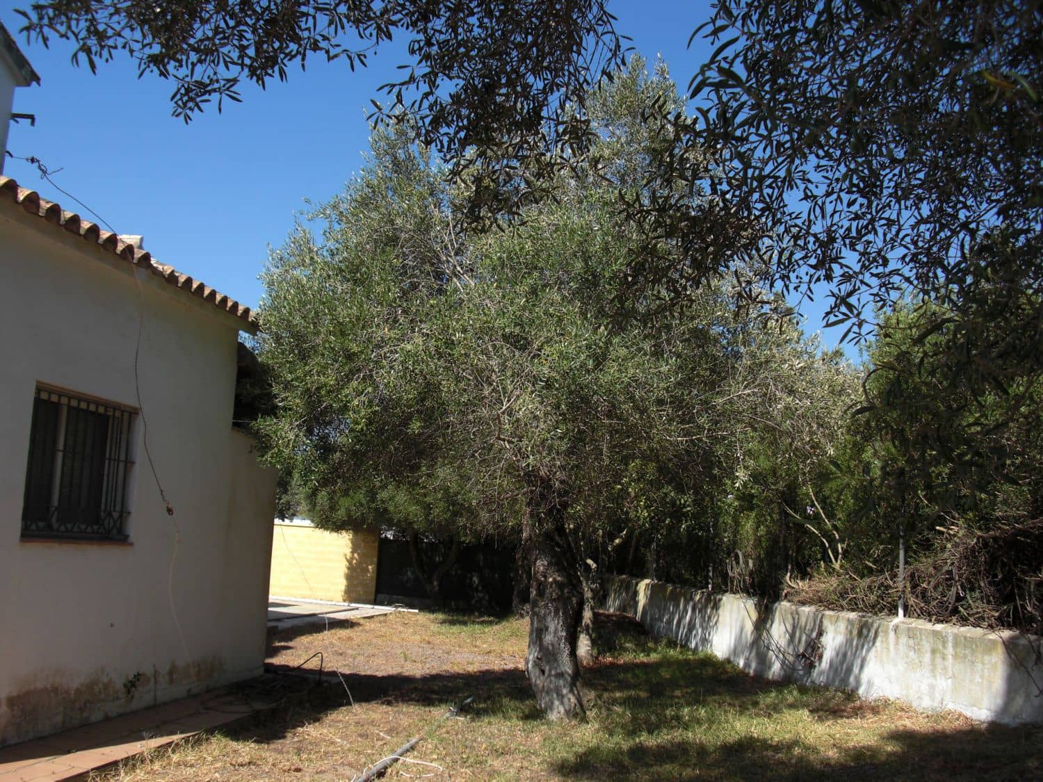 3 bedroom Villa for sale in Zahora with garage - € 800,000 (Ref: 9502728)
