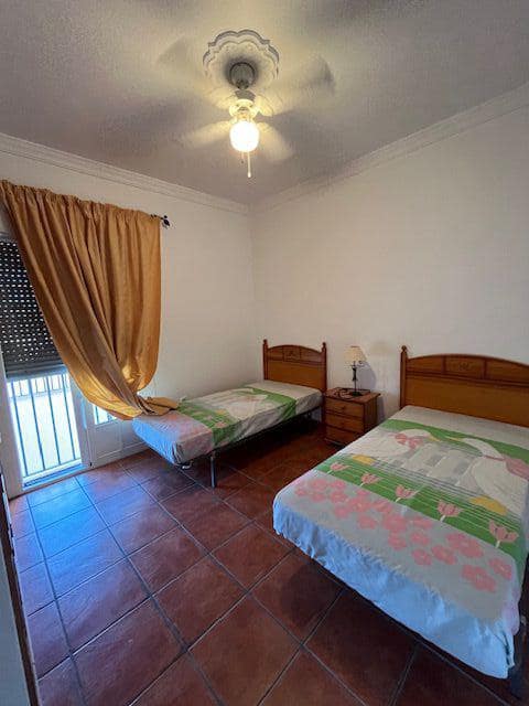 5 bedroom Townhouse for sale in Benalup - € 225,000 (Ref: 9502730)