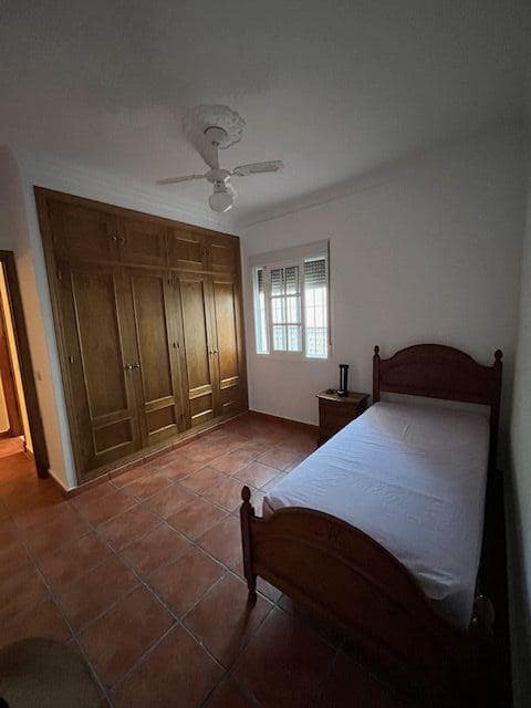 5 bedroom Townhouse for sale in Benalup - € 225,000 (Ref: 9502730)