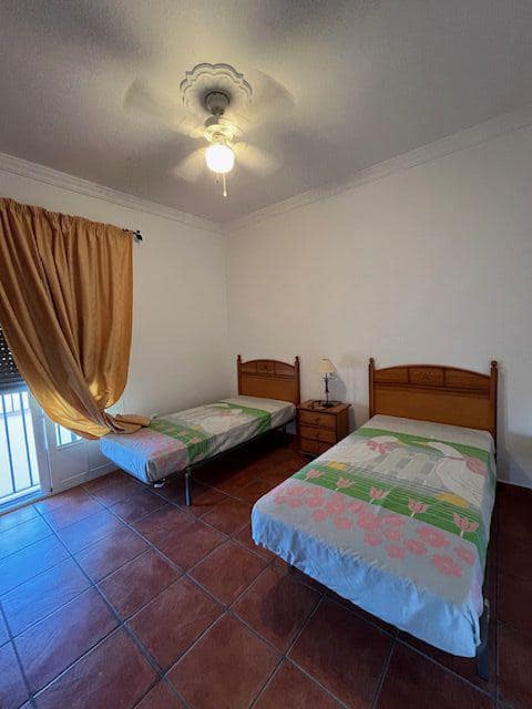 5 bedroom Townhouse for sale in Benalup - € 225,000 (Ref: 9502730)