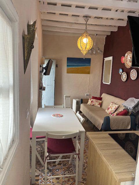 2 bedroom Apartment for sale in Vejer de la Frontera - € 130,000 (Ref: 9502736)