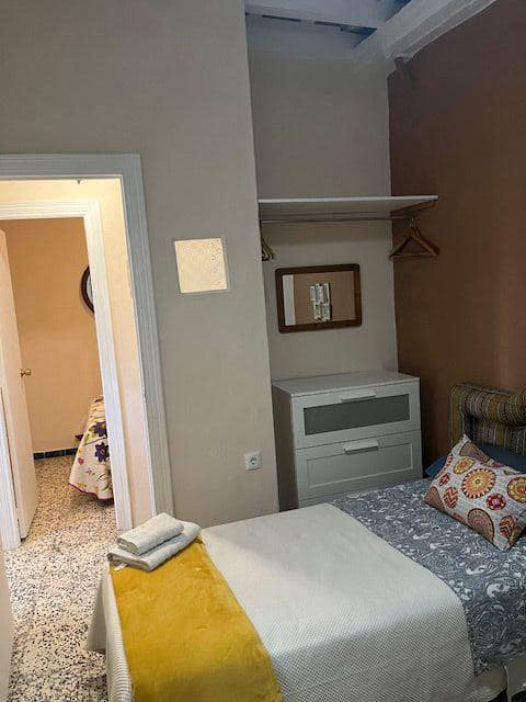 2 bedroom Apartment for sale in Vejer de la Frontera - € 130,000 (Ref: 9502736)