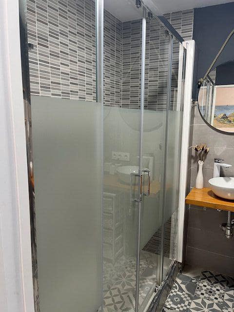 2 bedroom Apartment for sale in Vejer de la Frontera - € 130,000 (Ref: 9502736)