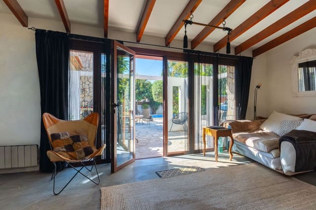 4 slaapkamer Villa te koop in Partides comunes - Adsubia, Javea / Xàbia met zwembad garage - € 820.000 (Ref: 10026263)
