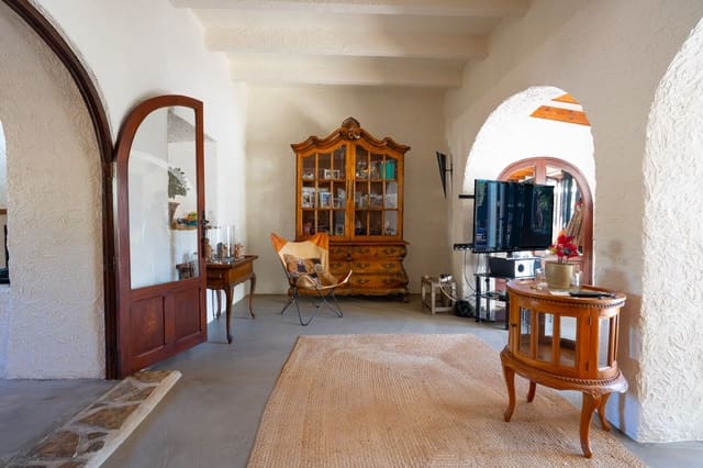 4 slaapkamer Villa te koop in Partides comunes - Adsubia, Javea / Xàbia met zwembad garage - € 820.000 (Ref: 10026263)