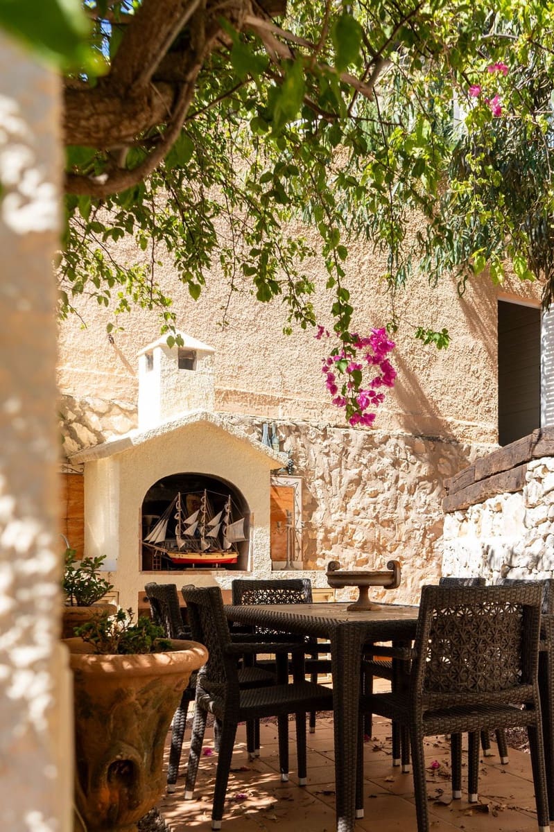 4 bedroom Villa for sale in Javea / Xabia with pool garage - € 4,200,000 (Ref: 10044092)