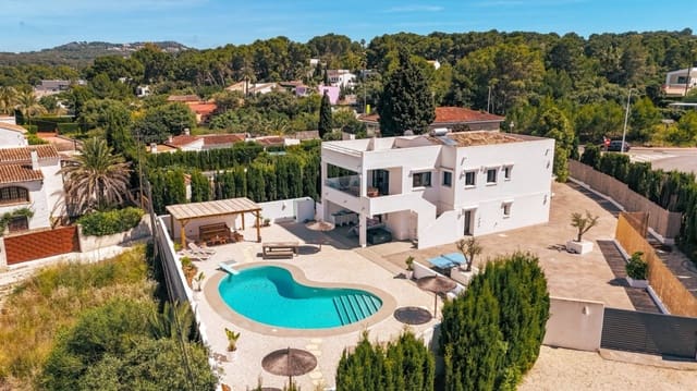Villa til salgs i Arenal, Javea / Xàbia - € 1 250 000 (Ref: 10100797)