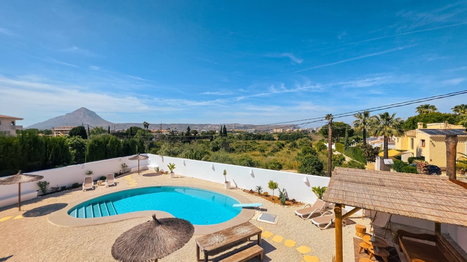 Villa til salgs i Arenal - € 1 250 000 (Ref: 10100797)