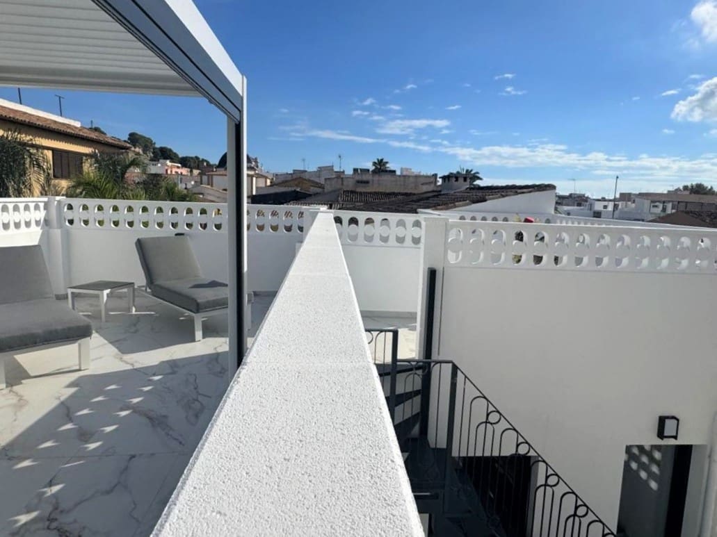 3 bedroom Townhouse for sale in Denia - € 795,000 (Ref: 10167442)