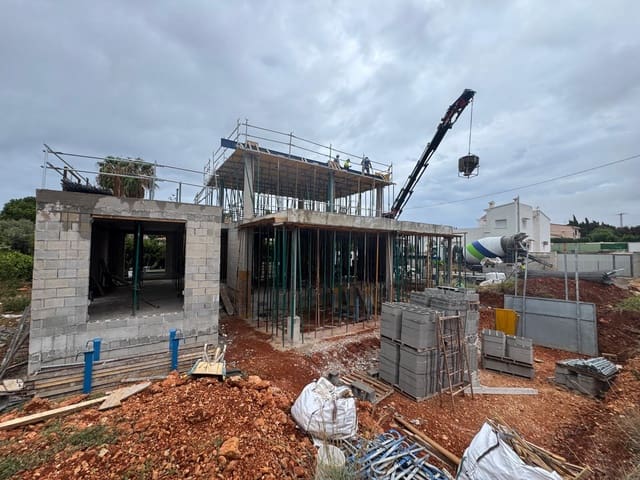 4 Zimmer Villa zu verkaufen in El Montgó, Dénia mit Pool Garage - 1.295.000 € (Ref: 4740871)