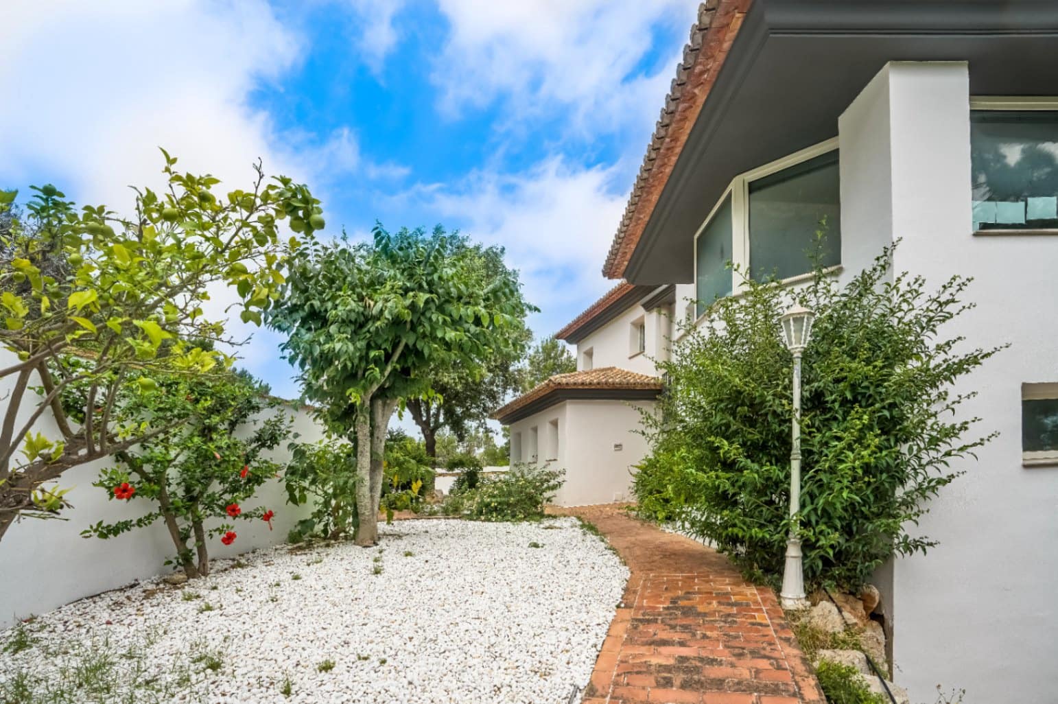 6 bedroom Villa for sale in Denia with pool garage - € 1,050,000 (Ref: 6137158)