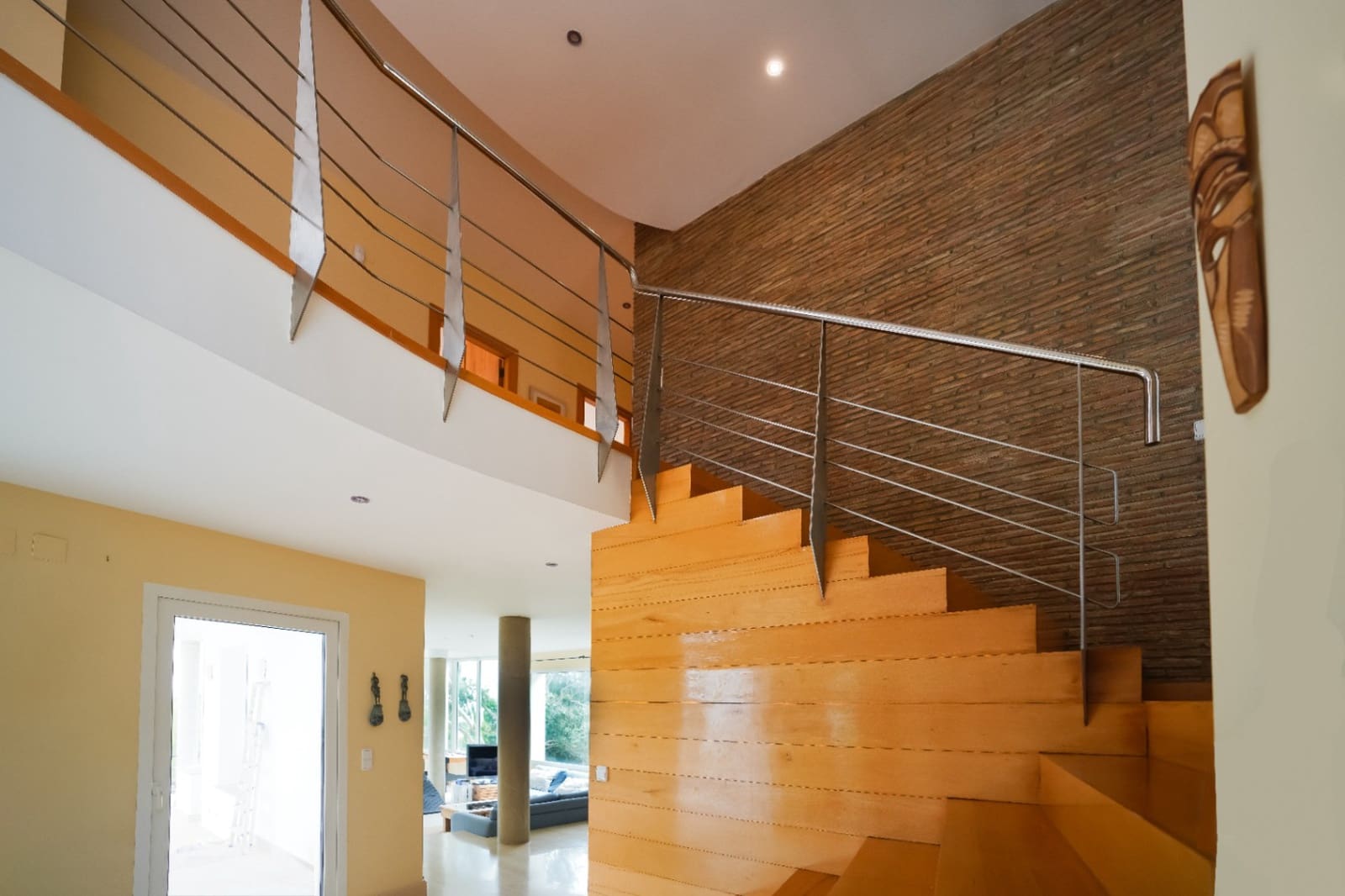 6 bedroom Villa for sale in Denia with pool garage - € 1,050,000 (Ref: 6137158)