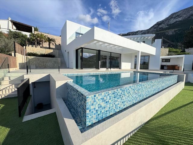 4 Zimmer Villa zu verkaufen in La Pedrera - Vessanes, Dénia mit Pool Garage - 1.550.000 € (Ref: 6281420)