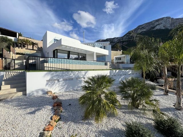 4 Zimmer Villa zu verkaufen in La Pedrera - Vessanes, Dénia mit Pool Garage - 1.550.000 € (Ref: 6281420)