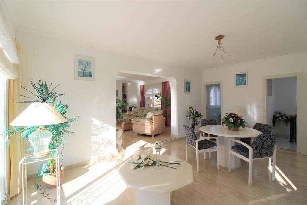 4 soveværelse Villa til salg i Els Poblets med swimmingpool garage - € 595.000 (Ref: 6487831)