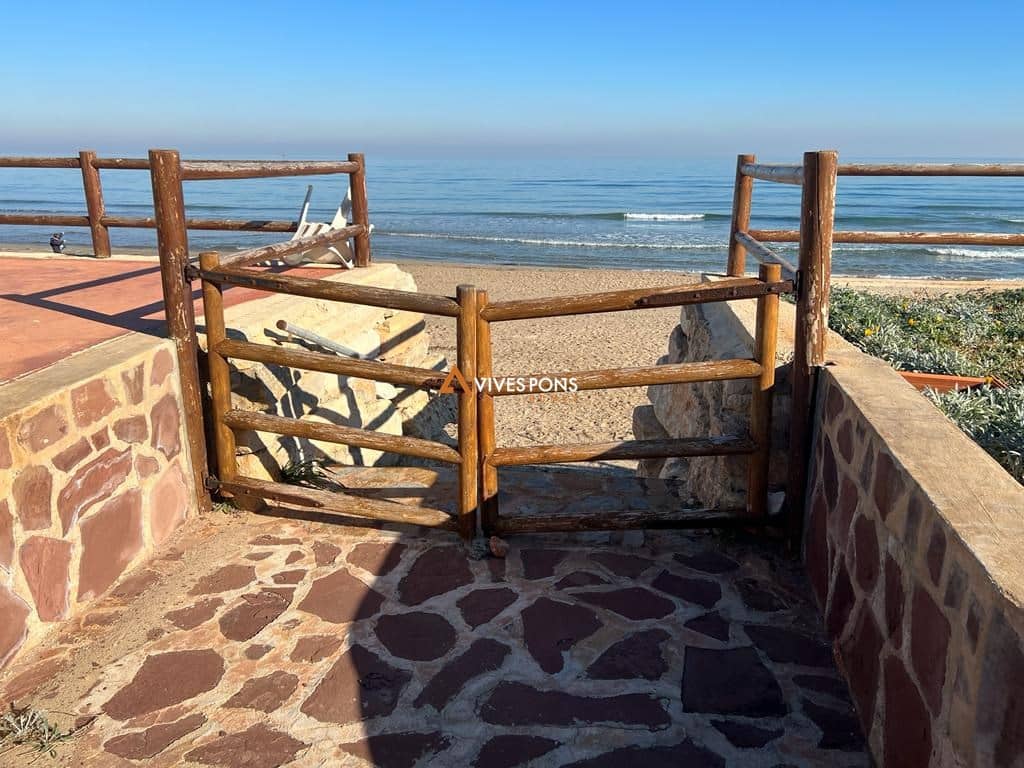 8 chambre Villa/Maison à vendre à Denia avec garage - 800 000 € (Ref: 6712833)