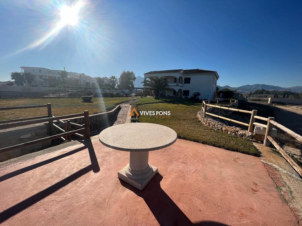 8 chambre Villa/Maison à vendre à Denia avec garage - 800 000 € (Ref: 6712833)