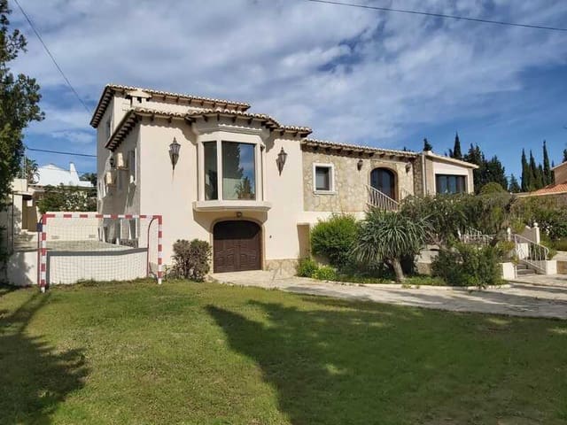 5 sypialnia Willa na sprzedaż w Dénia z basenem - 1 200 000 € (Ref: 6730303)