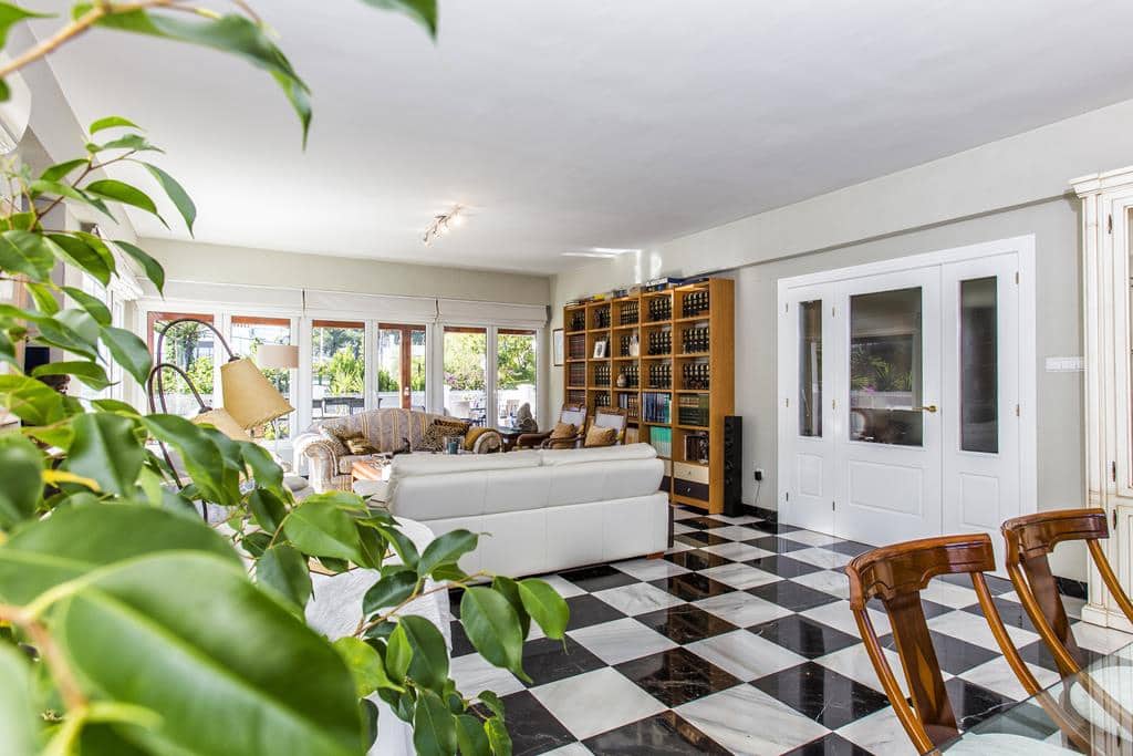 7 bedroom Villa for sale in Denia with pool garage - € 1,395,000 (Ref: 7378497)