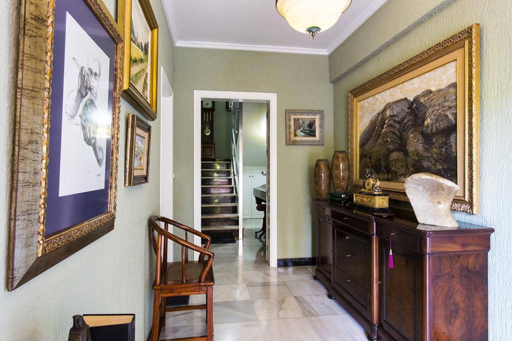 7 bedroom Villa for sale in Denia with pool garage - € 1,395,000 (Ref: 7378497)