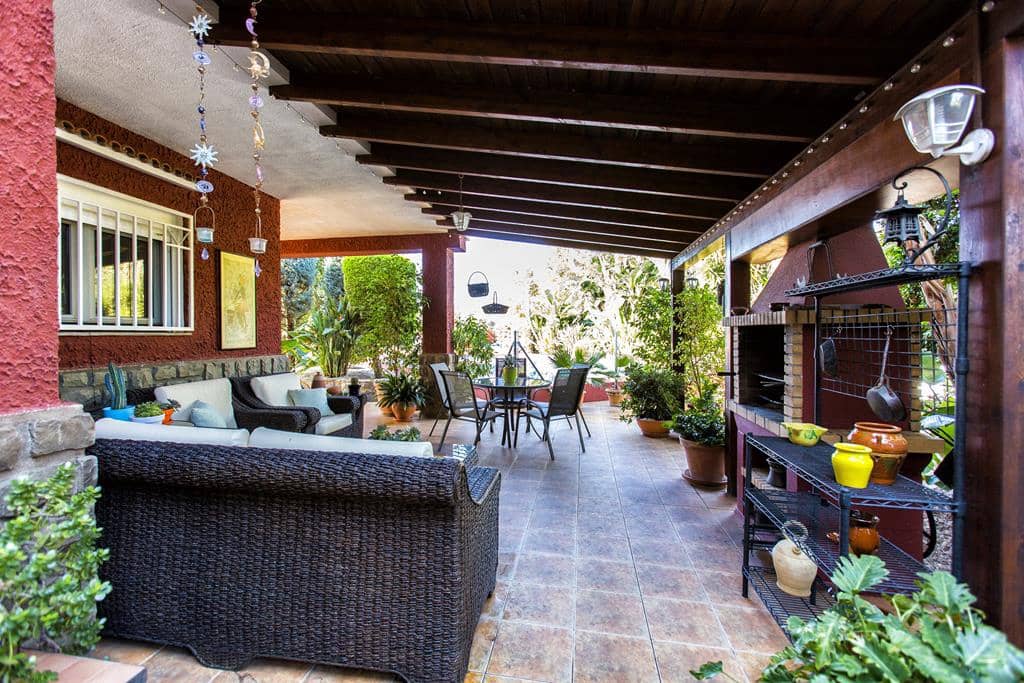 7 bedroom Villa for sale in Denia with pool garage - € 1,395,000 (Ref: 7378497)